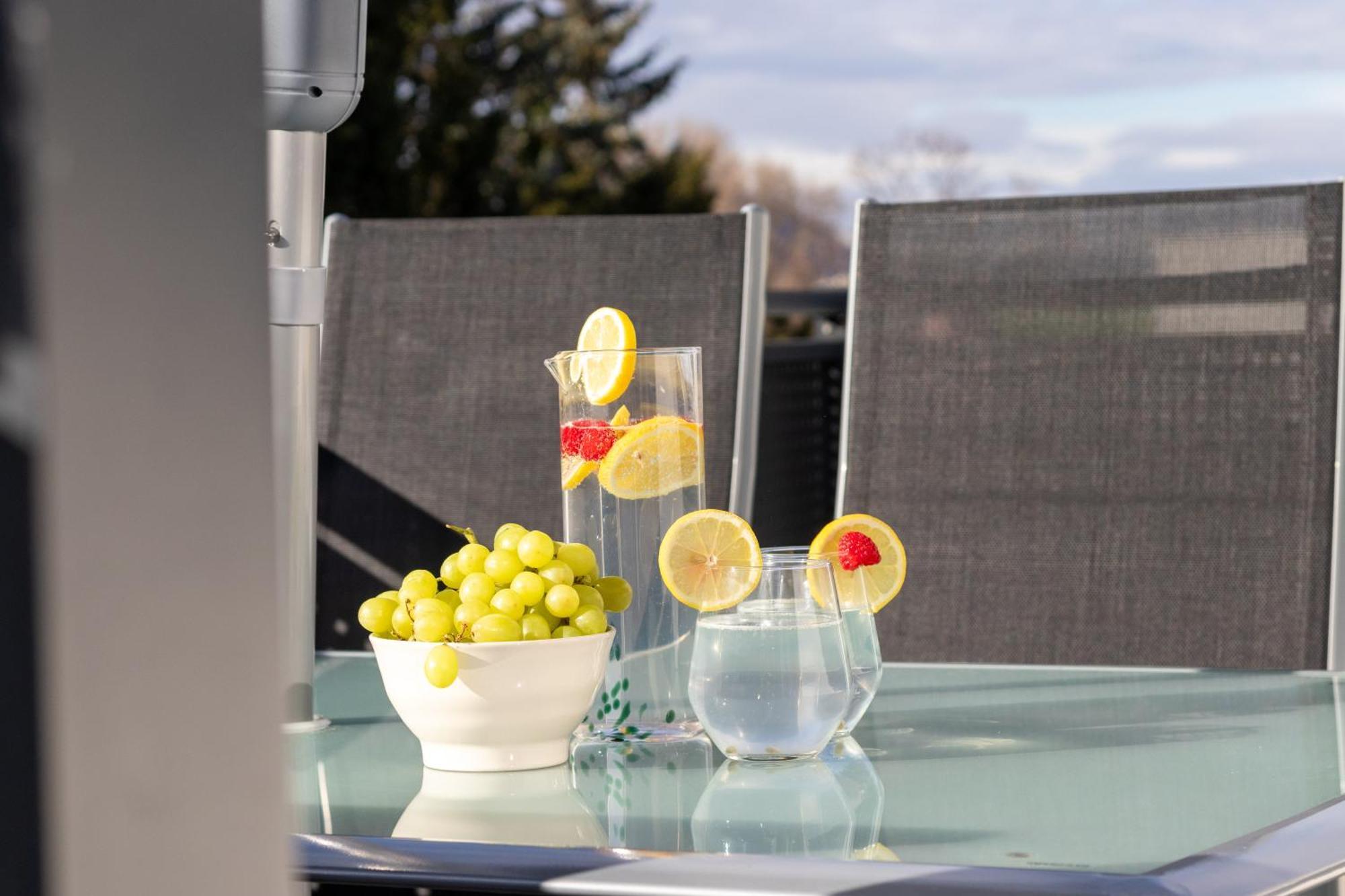 Noblenest: Terrasse - Netflix - Kaffee Lejlighed Wien Eksteriør billede